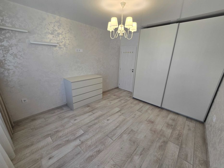 Продава се Тристаен апартамент в Велико Търново, Акация - 101 кв.м за 1882 €/кв.м - Снимка #11