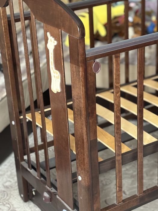 Кроватка детская.