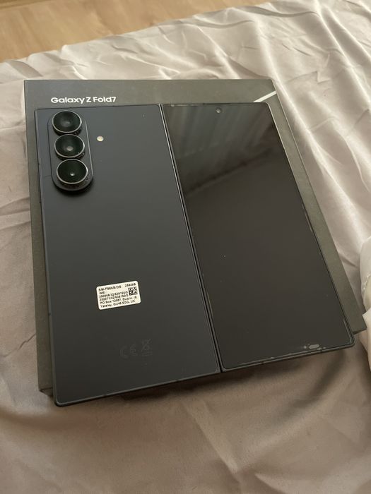Samsung galaxy  z fold 7