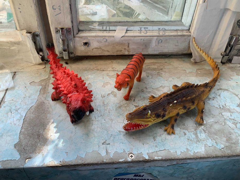 3 резиновых ДИНОЗАВРА с пищалкой / Игрушки Большие динозавры