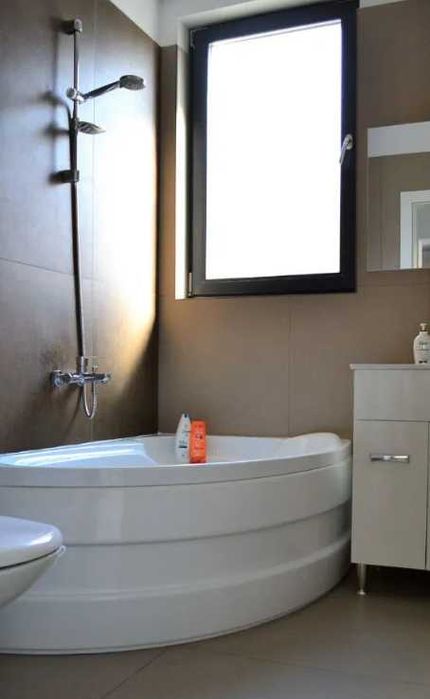 Дава се под наем Двустаен апартамент в Пловдив, Младежки Хълм - 65 кв.м за 229.5 € - Снимка #1