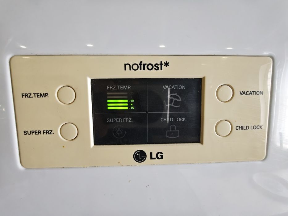 Продается холодильник LG