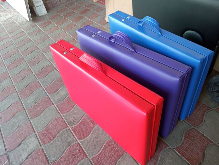 Косметологические раскладные кушетки