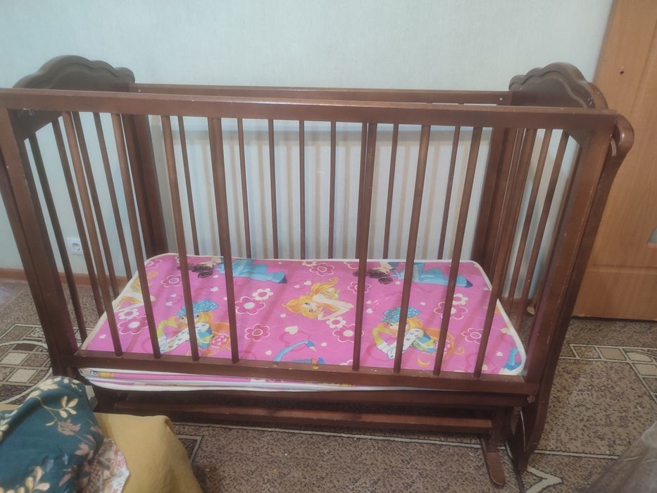 Отдам бесплатно кроватку