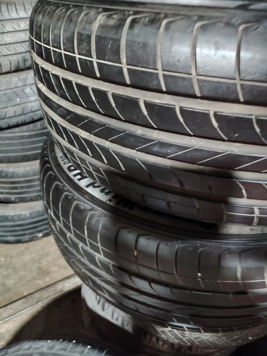 Продам две шины 16