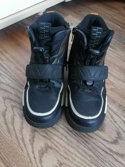 Ботинки для мальчика весна