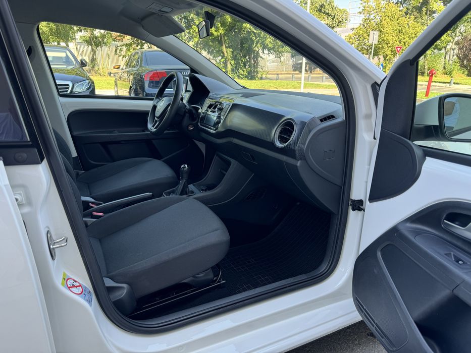 Volkswagen UP! Model Facelift An 2019/07 Motor 1.0 MPI 75 CP Euro 6 Unic Propietar , TVA deductibil !
