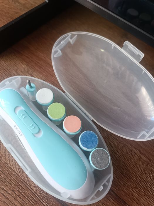 Бебешка електрическа пила за нокти