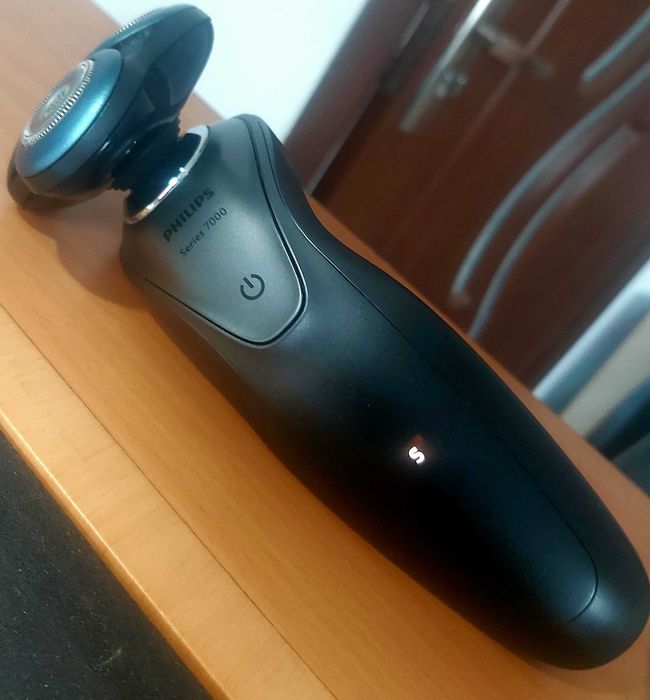 Aparat de Ras Philips Series 7000 S7970 – Smart Shaver Bluetooth