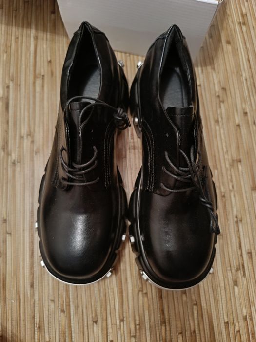 Классическая обувь