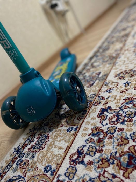 Продаю детский самокат