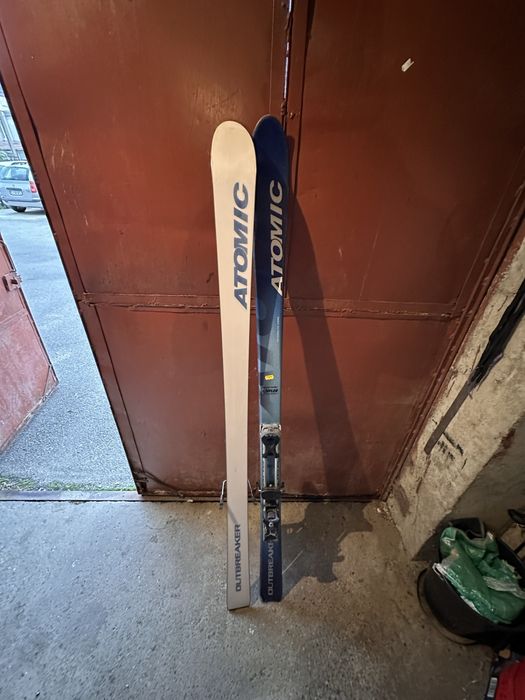 Vand schi de tura Atomic Outbreaker