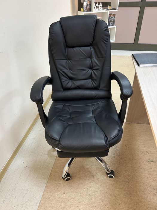 Офисное кресло экокожа