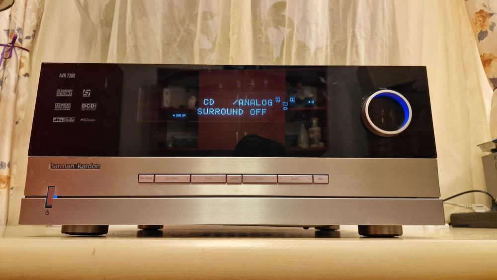 Amplificator 7.1 Harman Kardon AVR 7300 / 7x 110W RMS in 8 Ohm