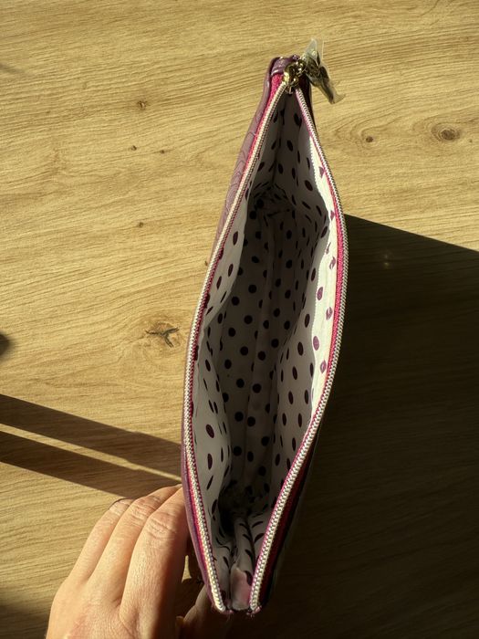 Sisley Poseta Cosmetice