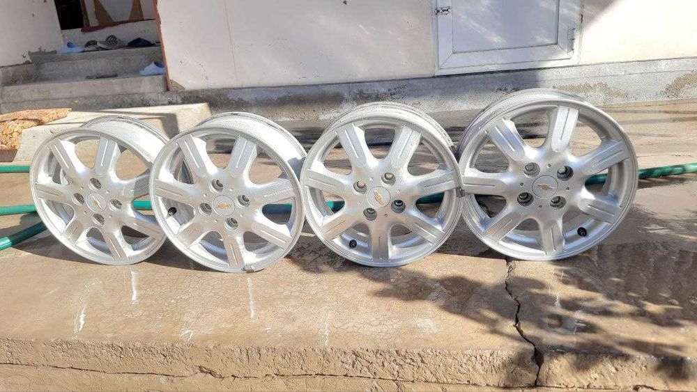 Saka Diska 14   сотилади