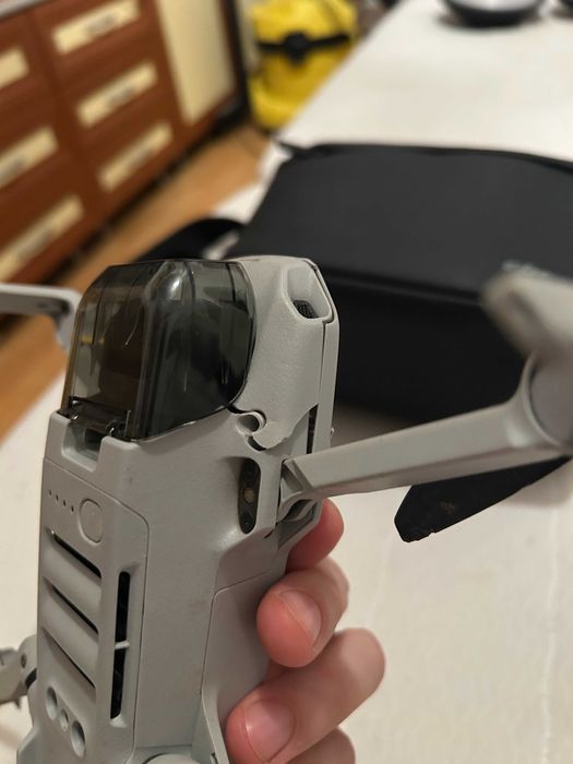 Drona DJI Mini 2, Fly More Combo, 5 Baterii, filtre UV, Telecomanda