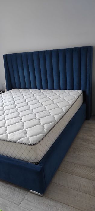 Кровать и матрас