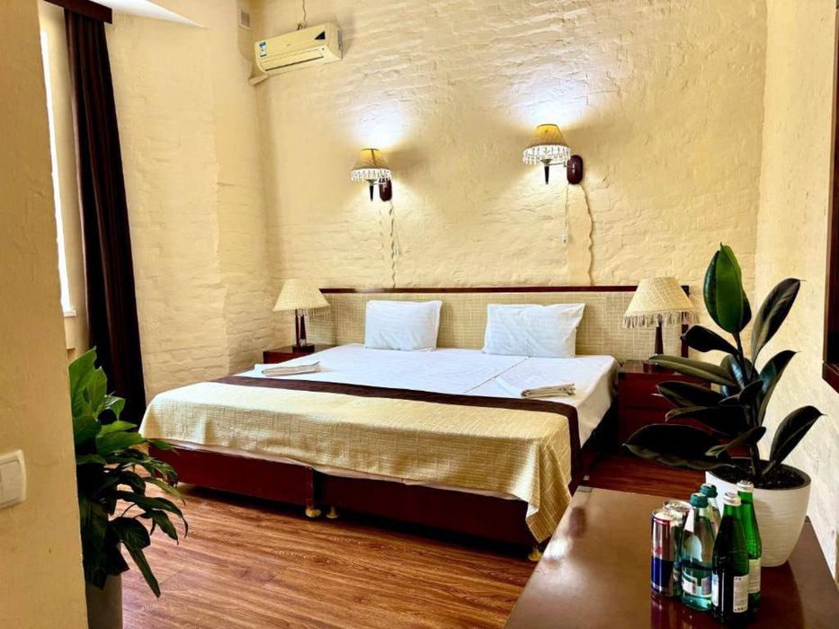 Продажа Гостиницы по Ул Шота Руставели 3800м2 ориентир Гранд Мир отель