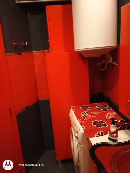 Голям 2стаен под наем кв.Витоша  74 м,eт.6 южен, подз. гараж за 2 коли