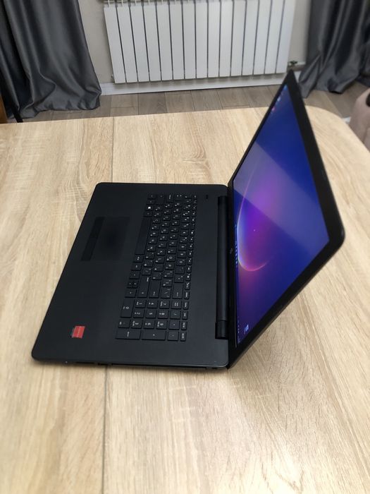 Ноутбук Hp 17 SSD 256ГБ