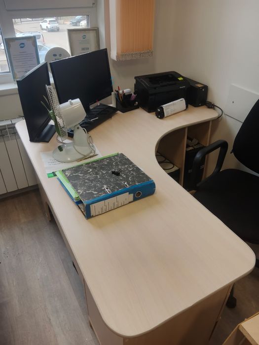 Столы офисные бесплатно