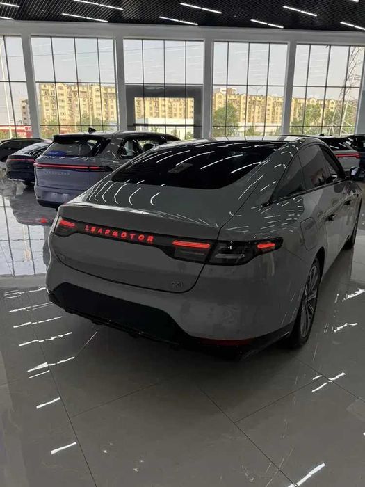 Leapmotor C01 Premium Hybrid 316km pod zakaz