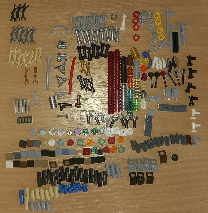 Продам детали LEGO