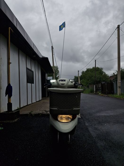 SUZUKI LETS 4 BASKET


---

Продаю скутер SUZUKI