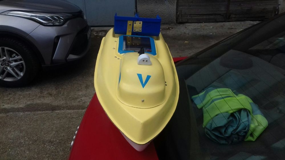 Лодка за захранка 2 год гаранция