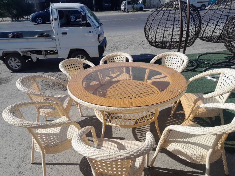 Deko fasondagi stol stul 8 kishilik