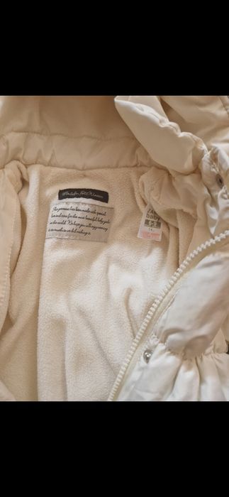 Geaca impecabila fetite