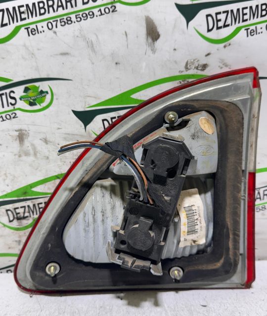 Lampa / Tripla stop dreapta pe hayon Ford Galaxy prima generatie (fac
