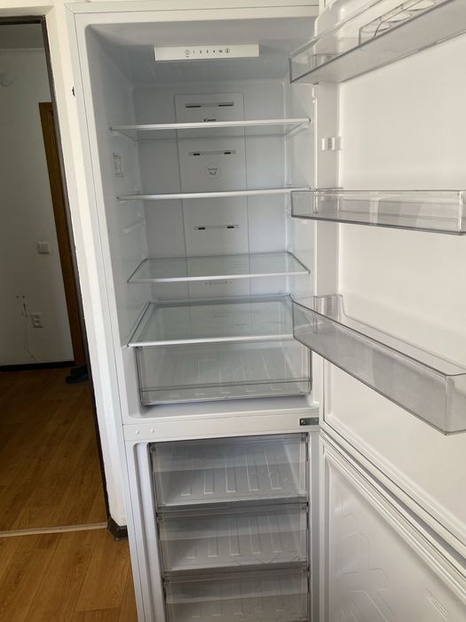 Холодильник двухкамерный