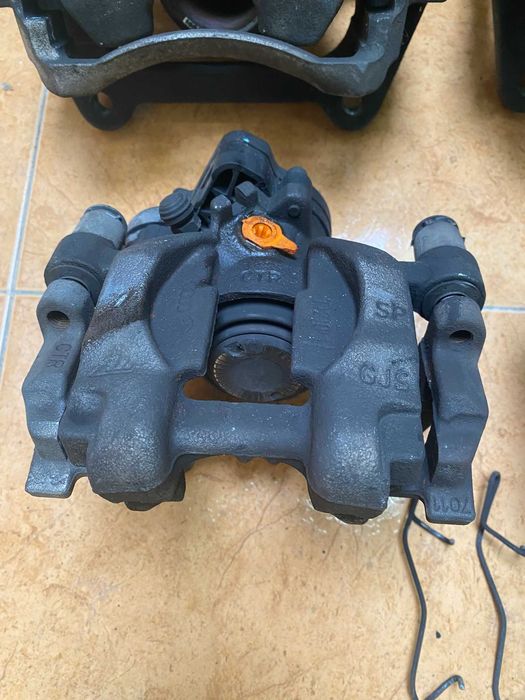 Предни спирачни апарати VW Passat B8 2016