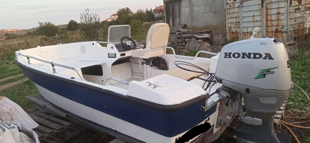 Лодка Rio 450 Cros