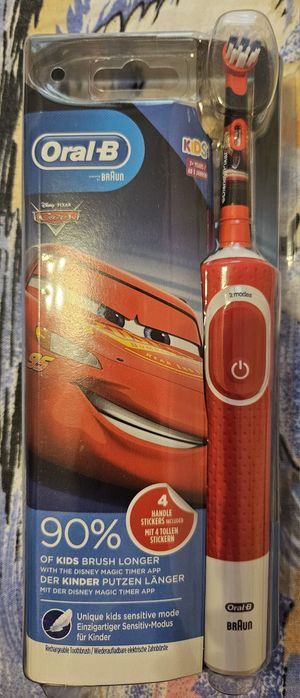 Електрическа четка за зъби Oral B Колите