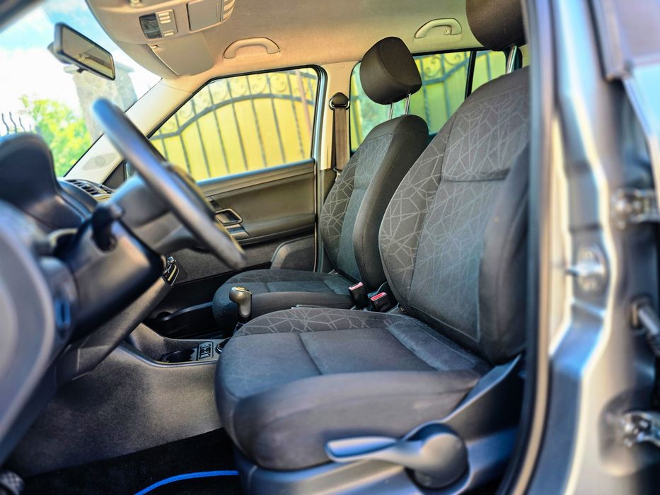 Skoda Fabia Facelift 2013 benzina Euro5 multe dotari