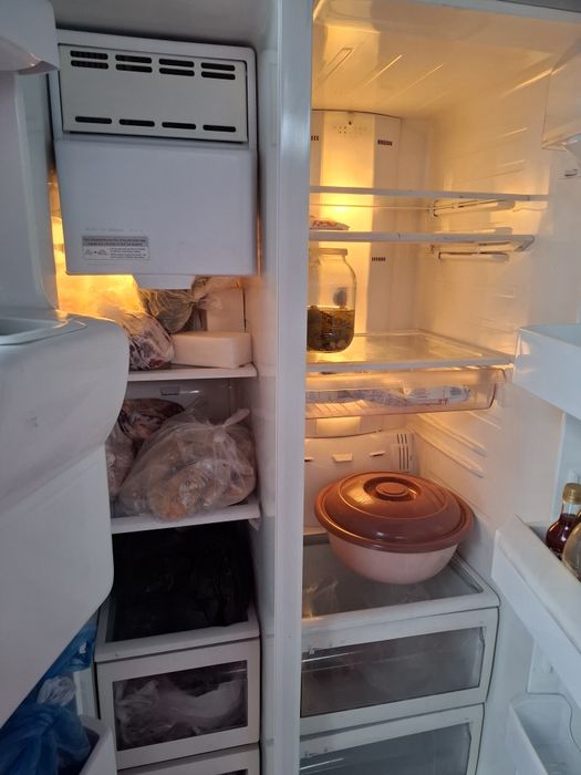 Продам холодильник