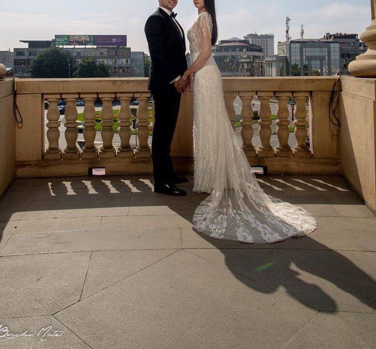 Rochie de mireasa MillaNova model 2019 cu trena detasabila si voal