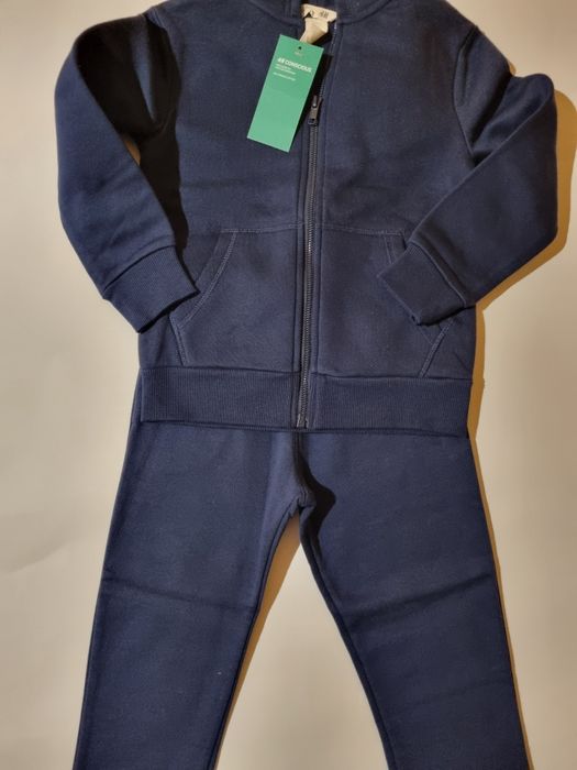 Суитшърт с цип и качулка & долнище H&M, нови, с етикет, 110 см., 4-5 г