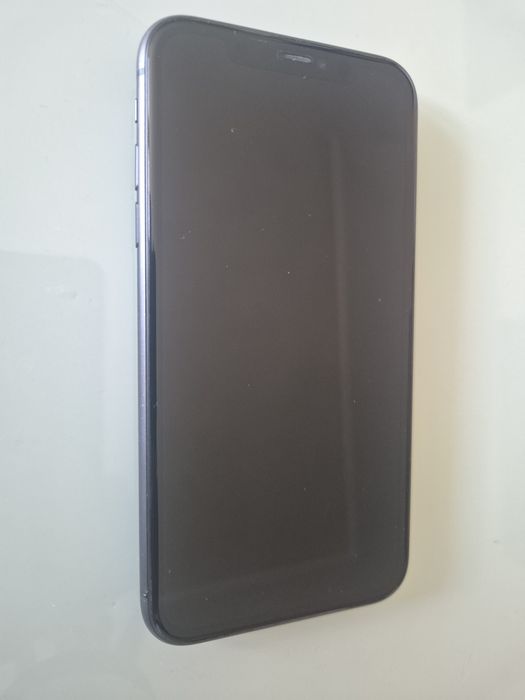 Много запазен Iphone 11 64 G