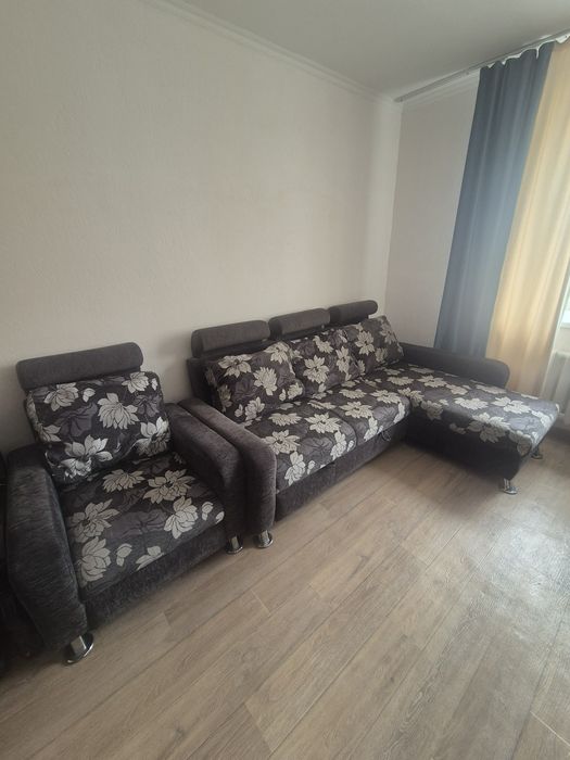 Бесплатно, Диван для гостиной