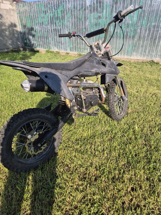 Vând motocros 125 cc
