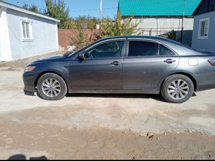 Продам машину камри