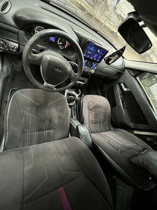 Продам Приору 2013