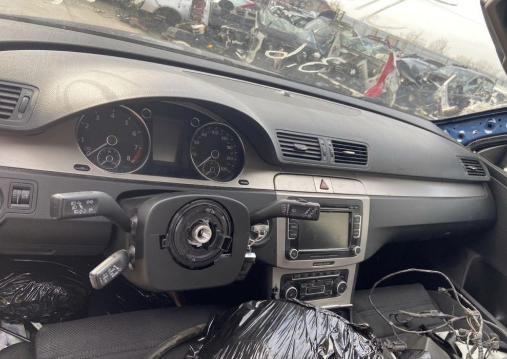 Plansa bord Passat B6