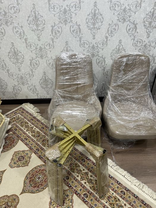 стулья новые