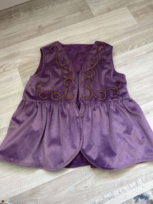 Кажекей тақиясымен