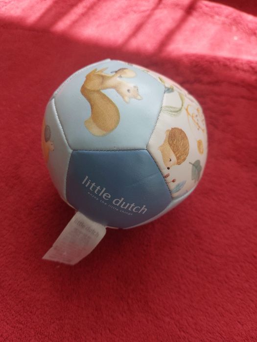 Бебешки играчки 0-18м